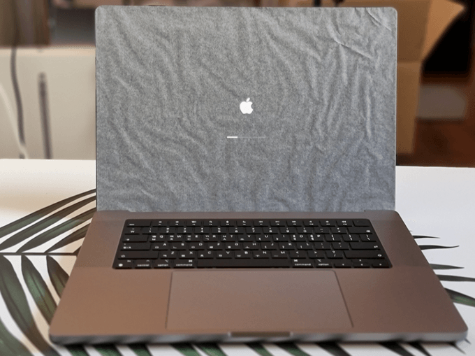 지금도 잘 쓰고 있는 16인치 M1 맥북 프로